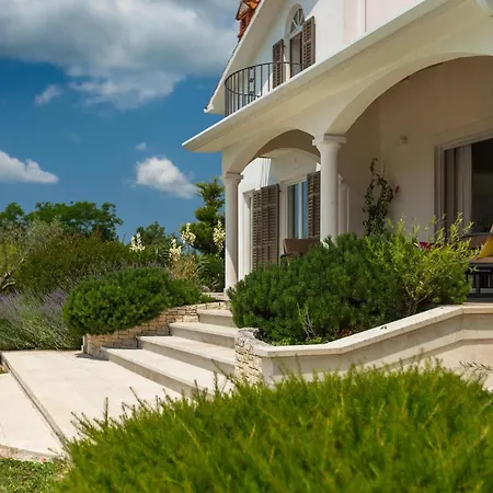 Holiday home Naturavita